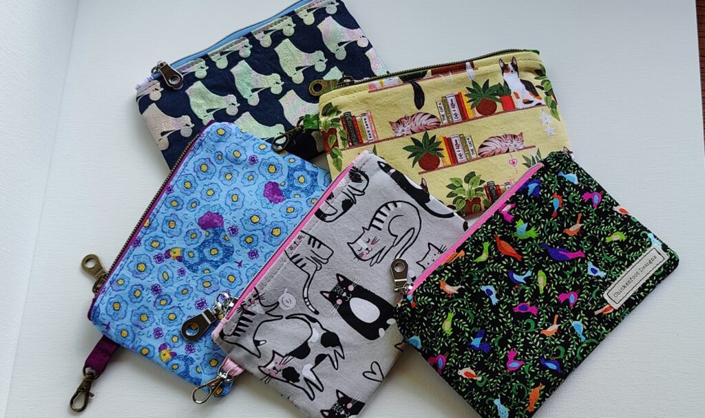 Small Flat Zipper Pouches